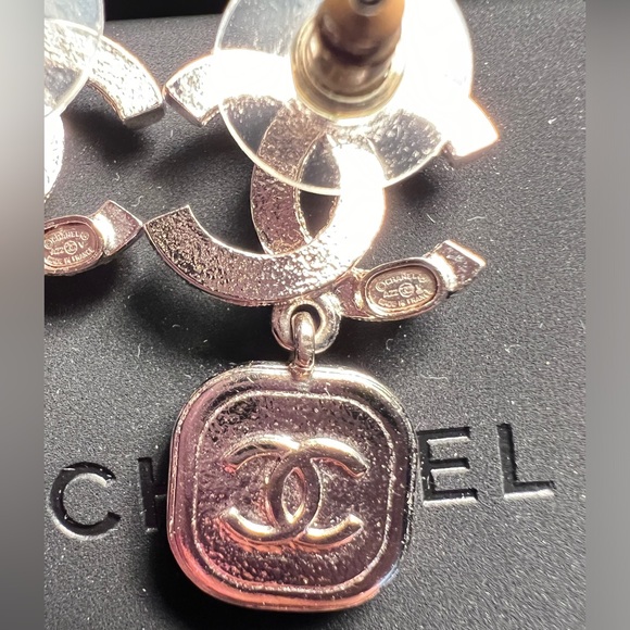 Brandnew Chanel earrings - Picture 2 of 7